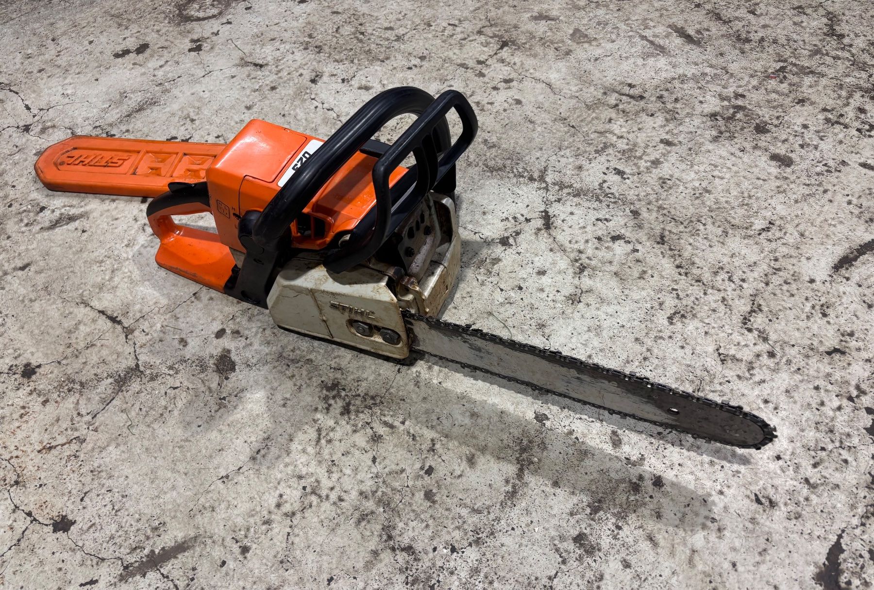 Stihl Seghe: Motorsäge Stihl 023 profi – Usato da Grono venduto da Alpina6537 3