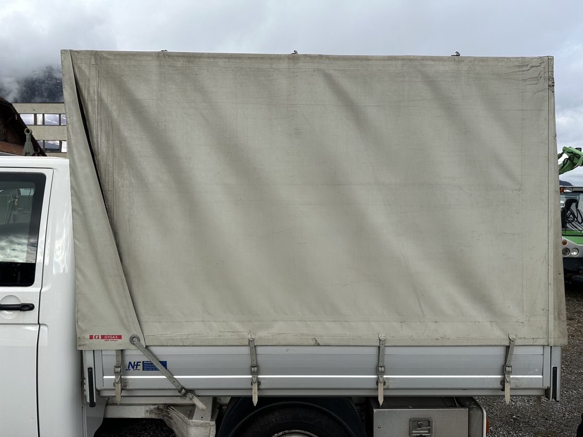 VW Tutti i ricambio: VW T5/T6 Alu Brücke – Difettoso da Alpnach-Dorf venduto da Skai0