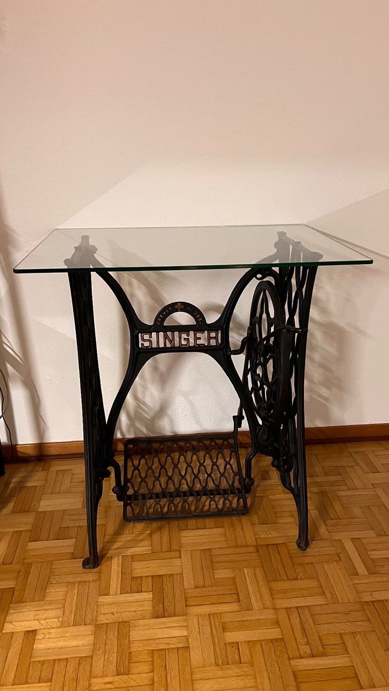 Tische: Tisch klein – Gebraucht aus Bülach von elm_2myc