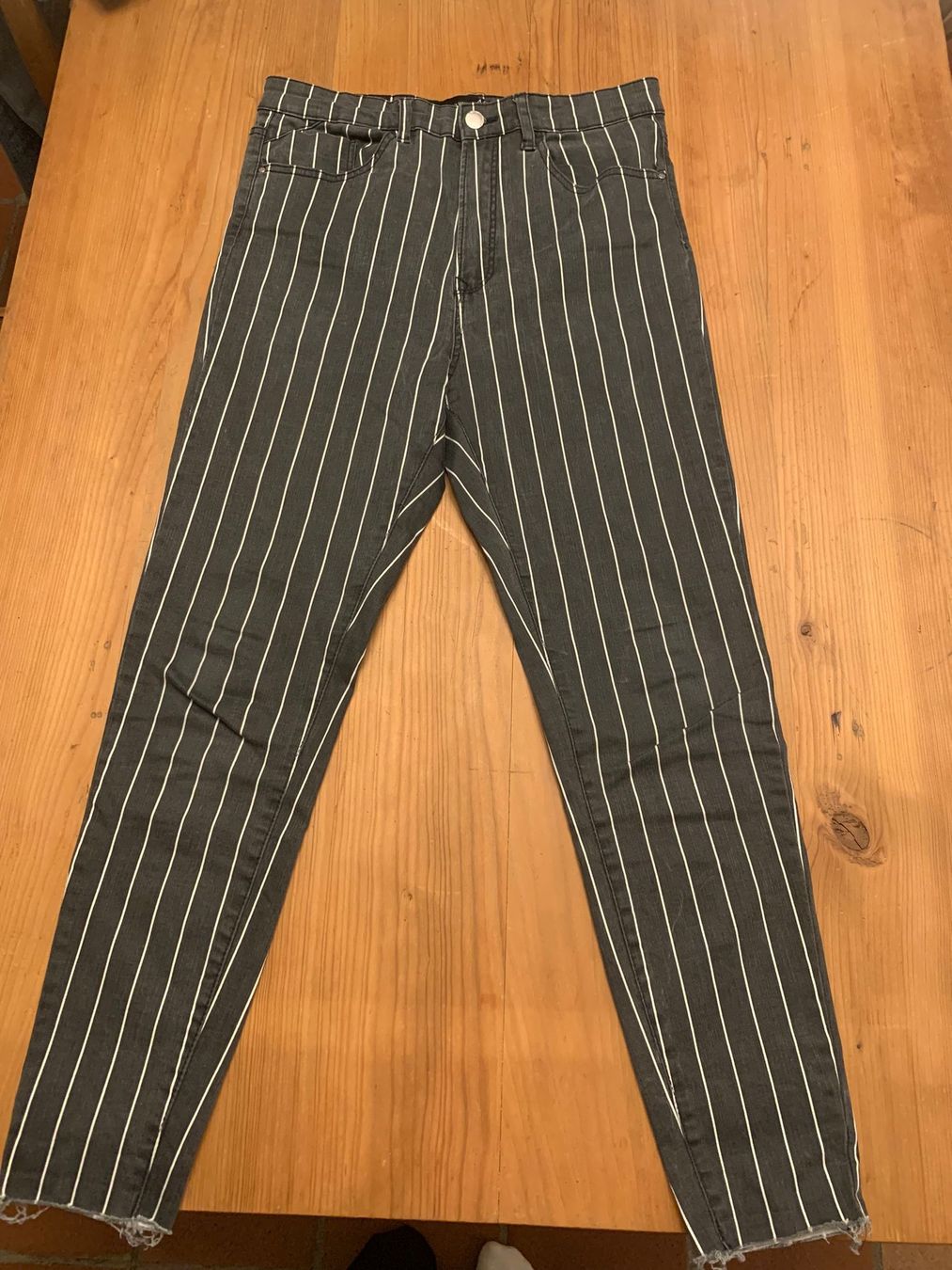 Pantaloni: Hose, STRADIVARIUS, 40 – Usato da Solothurn venduto da Shanty.20