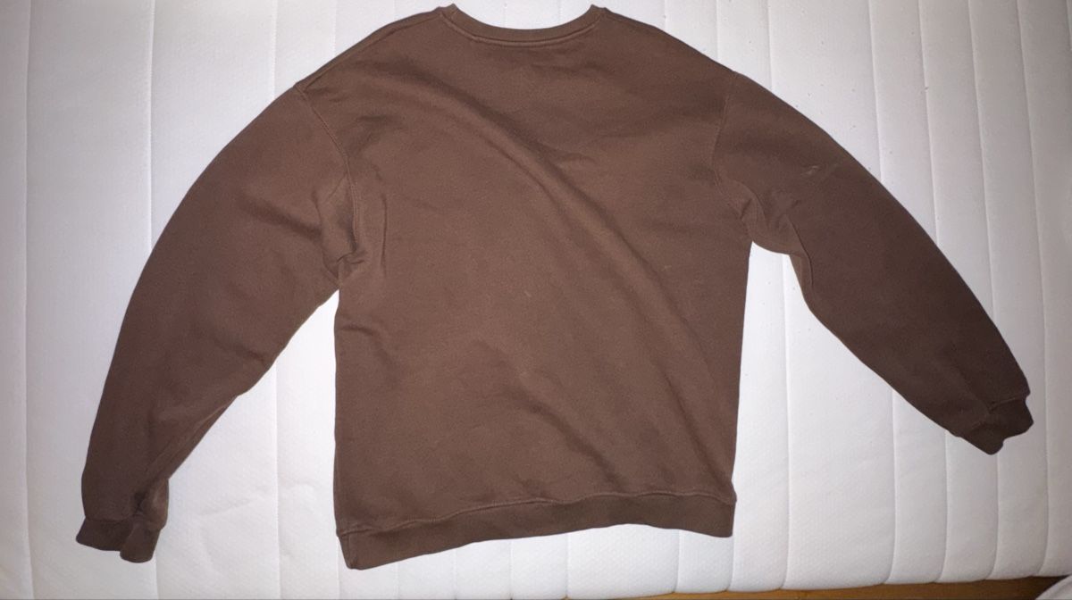 Bershka Maglioni & Felpe: BERSHKA SWEATSHIRT BRAUN – Usato da Zürich venduto da scrym 1