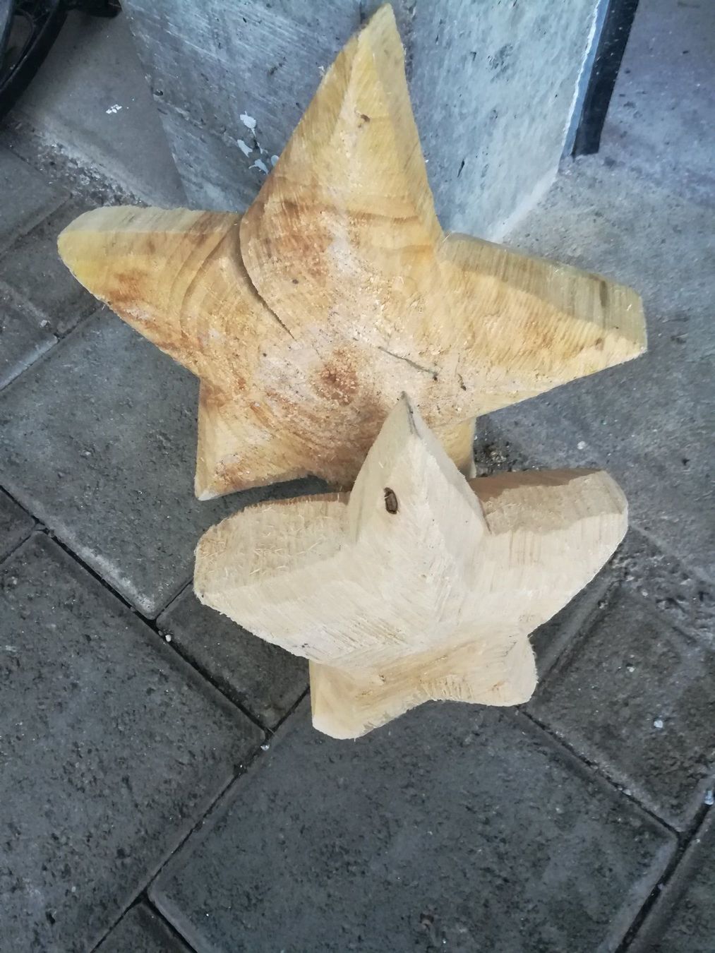 Statuette: Holzsterne Deko – Usato da Niederwil SG venduto da berger.niederwil
