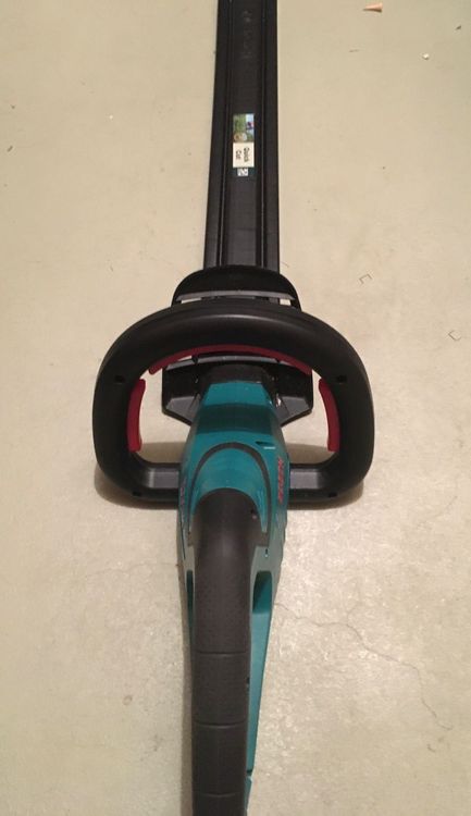 Heckenschere Bosch AHS 5520 LI +2 Akkus Kaufen auf Ricardo