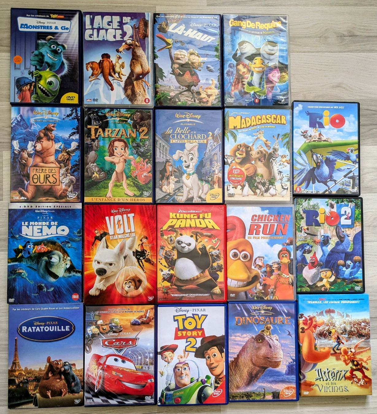 Tutti i DVDs: 19 dvd Pixar Disney  – Usato da Châtonnaye venduto da Enjie