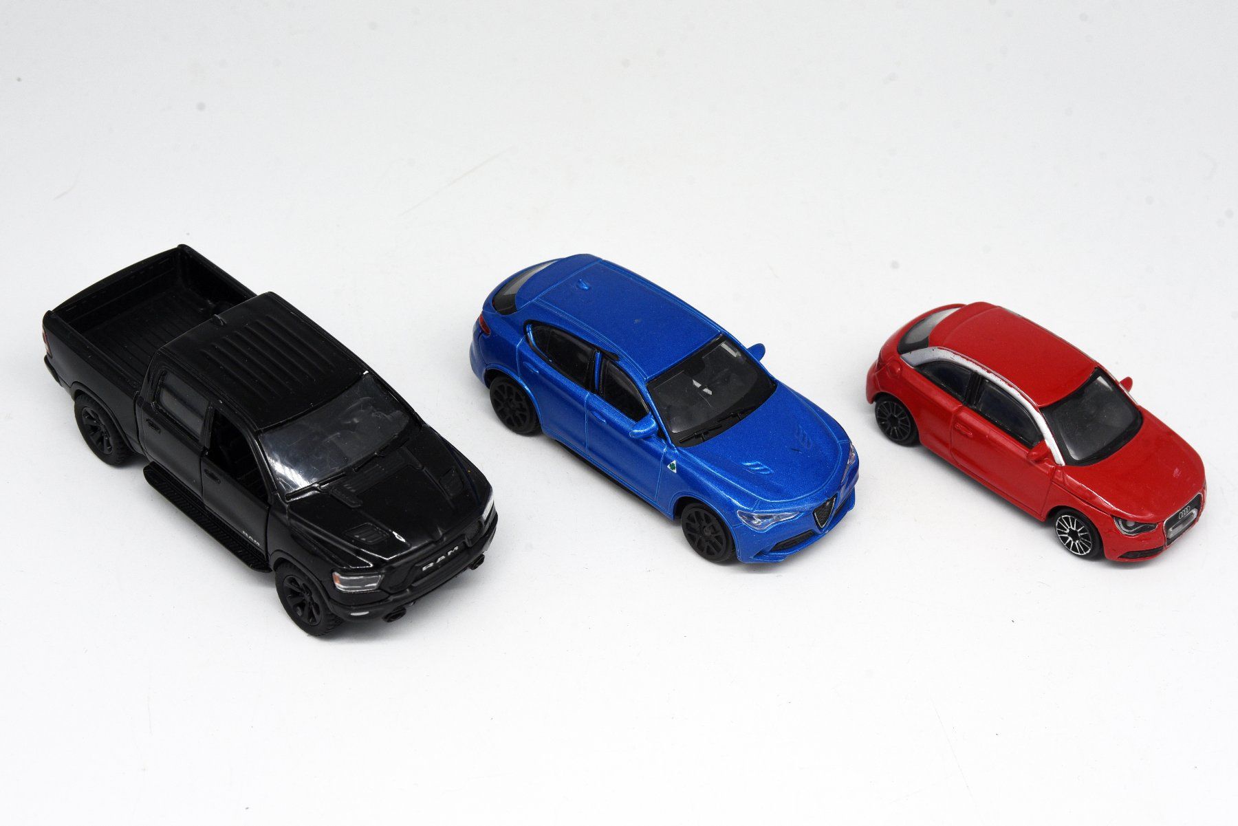 Bburago Modellini d'auto: 3x Autos 1:43 – Usato da Ostermundigen venduto da archeopteryx 1