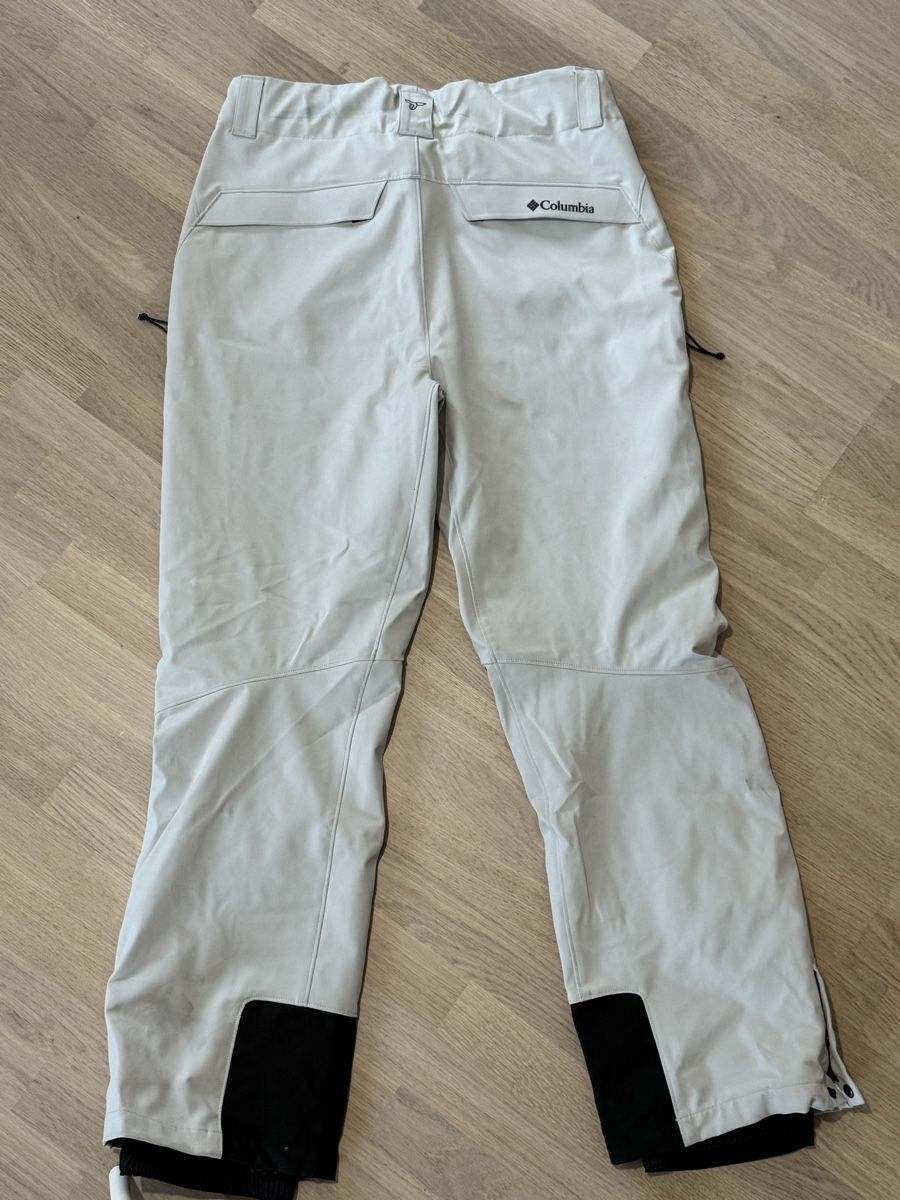 Columbia Pantaloni: Columbia Titanium Ski Pants – Nuovo (secondo la descrizione) da Fehraltorf venduto da mar_sy7l 1