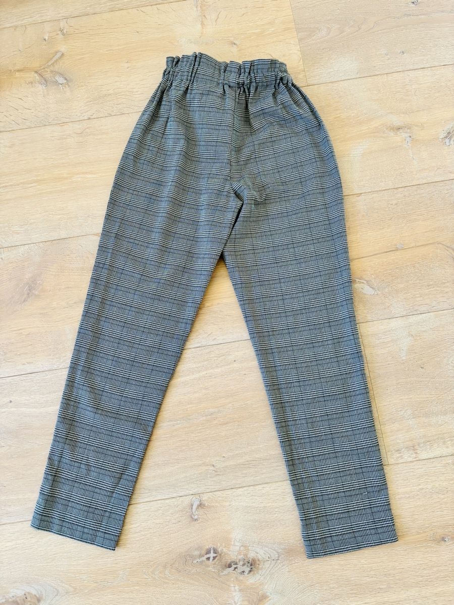 Only Pantaloni: Only Paperbag-Hose mit Karomuster grau - Grösse S – Nuovo (secondo la descrizione) da Ennetbürgen venduto da Evelyne_G 1