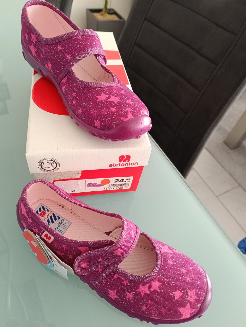 Schuhe für Mädchen: Neue Elefanten Hausschuhe Grösse 33, Sternchen – Neu und originalverpackt aus Wohlen AG von Fabe3