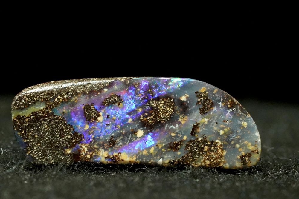 Australischer Boulder Opal - 6ct | Kaufen auf Ricardo