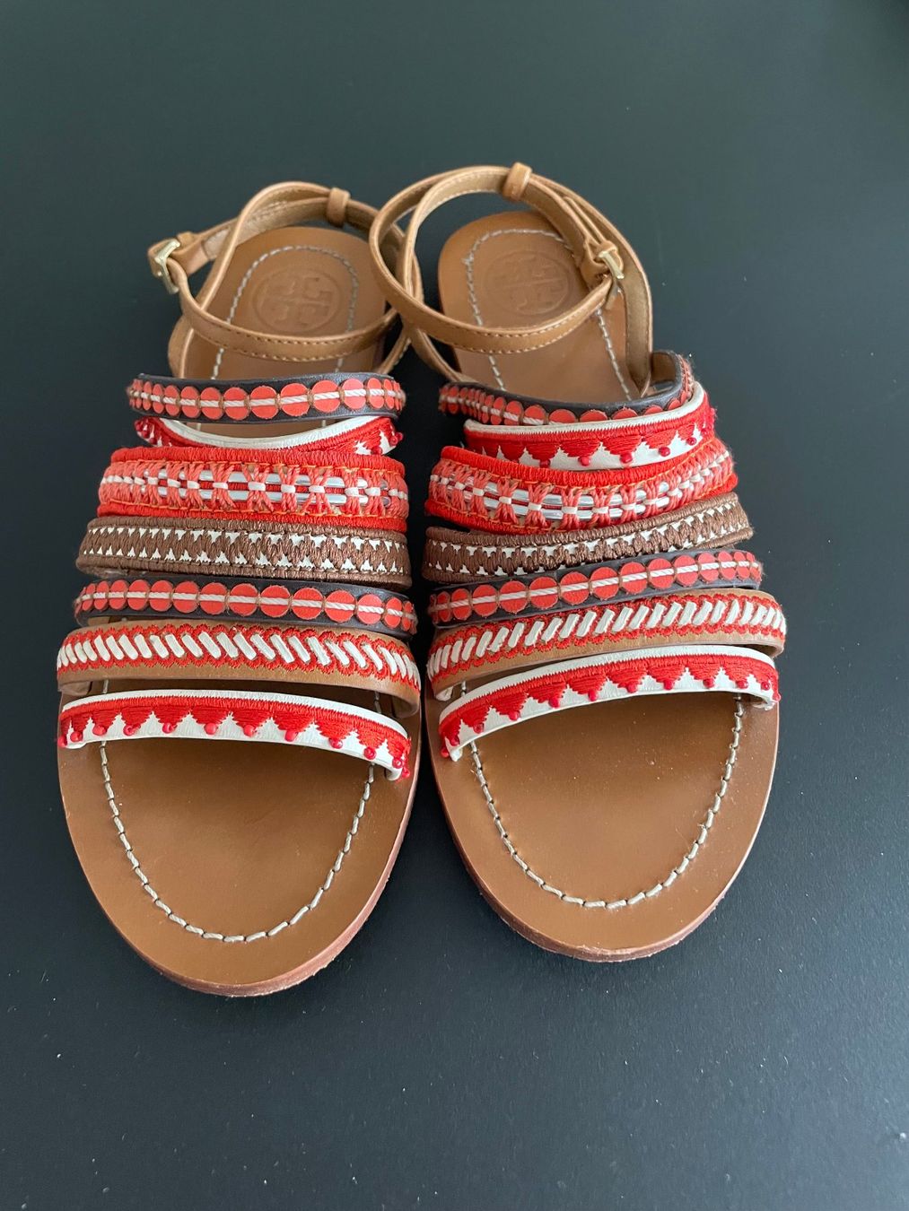 Tory Burch Chaussures femmes: Römersandalen Tory Burch – D'occasion à Oftringen par Noemi04 1