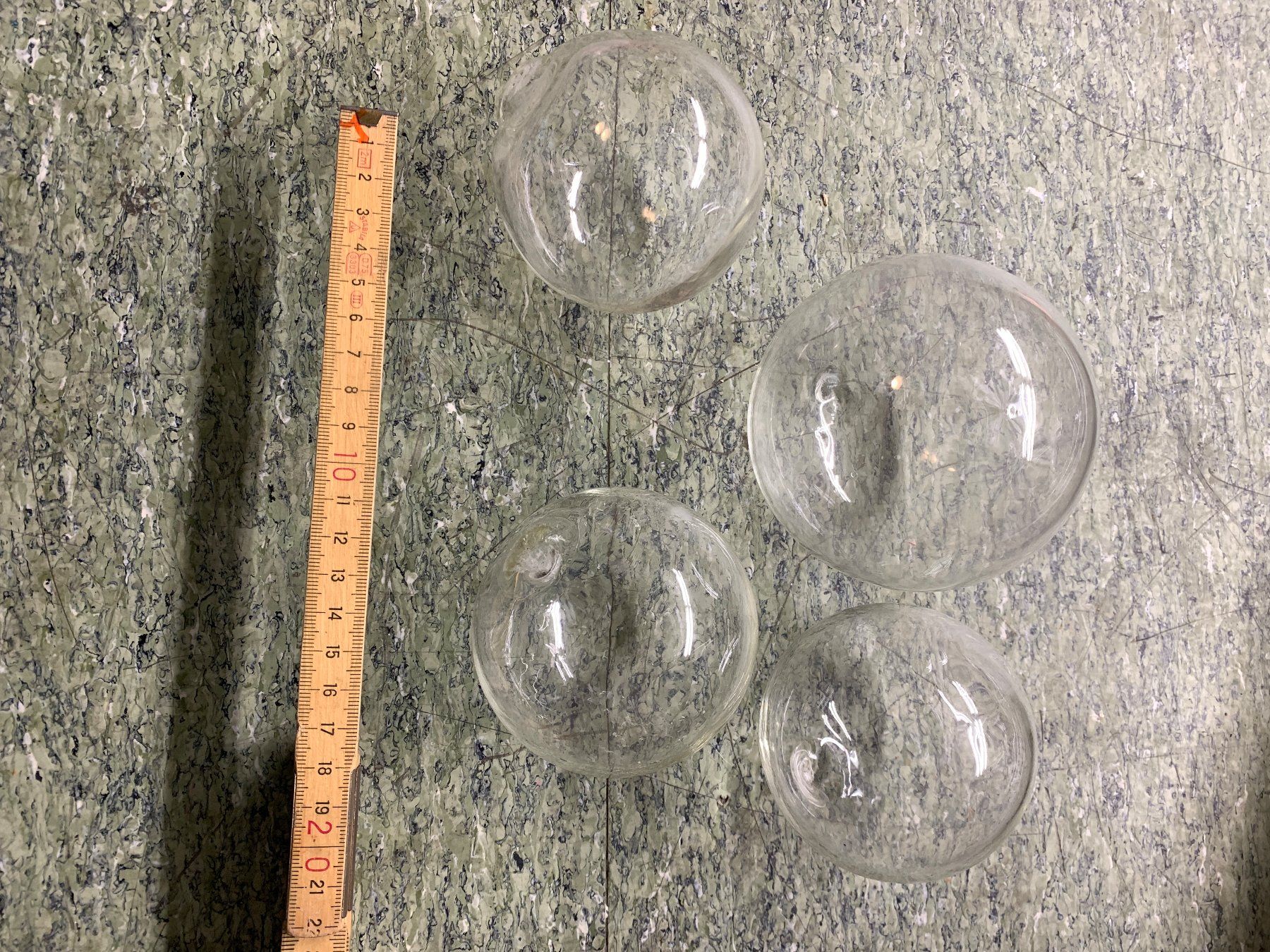 Tutte le decorazioni: 4er Set Glaskugeln Gartenkugeln Deko-Kugeln Glas – Usato da Rickenbach SZ venduto da Frickler