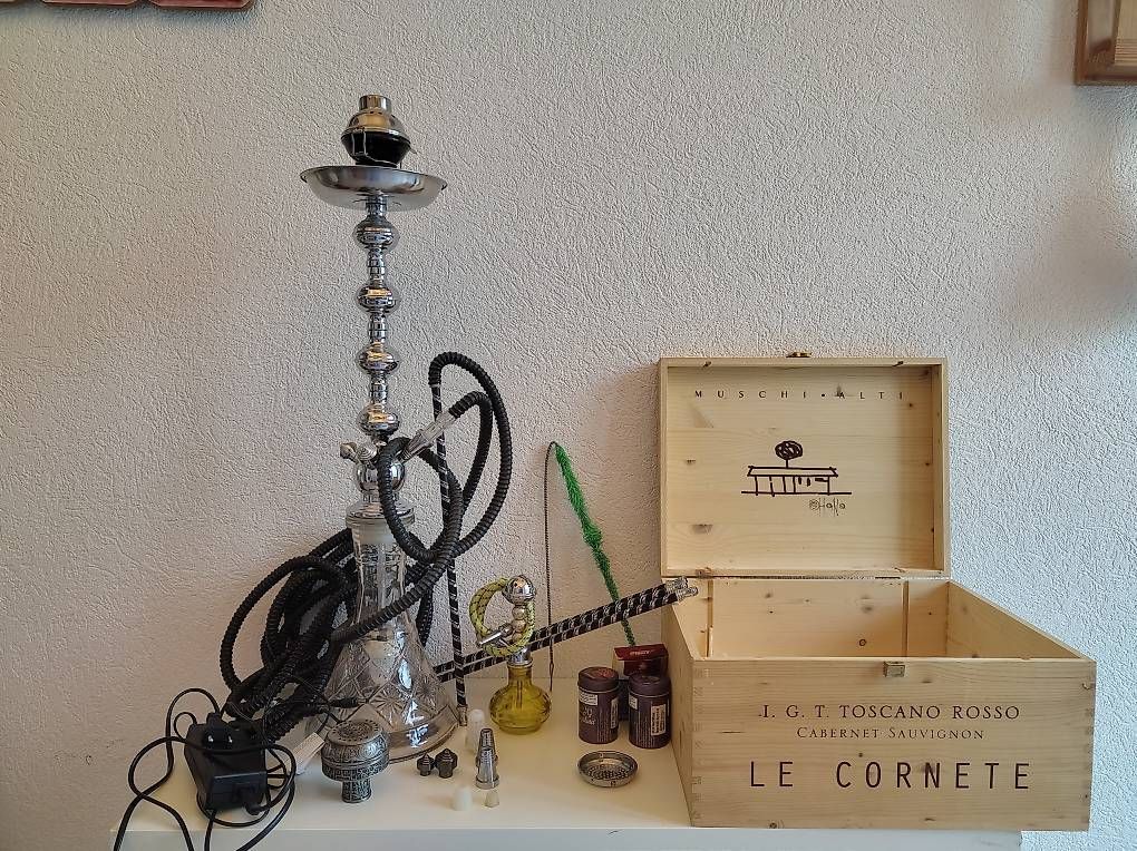 Wasserpfeifen: Shisha avec accessoires  – Gebraucht aus Payerne von sar_xf56