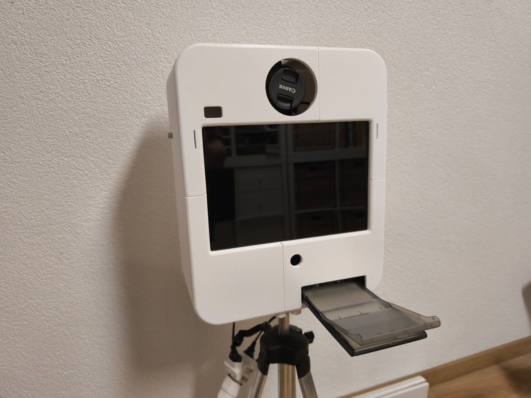 Canon Fotocamera: Fotobox / Photobooth / Selphy Box 4.0 – Usato da Röschenz venduto da Holdrio659