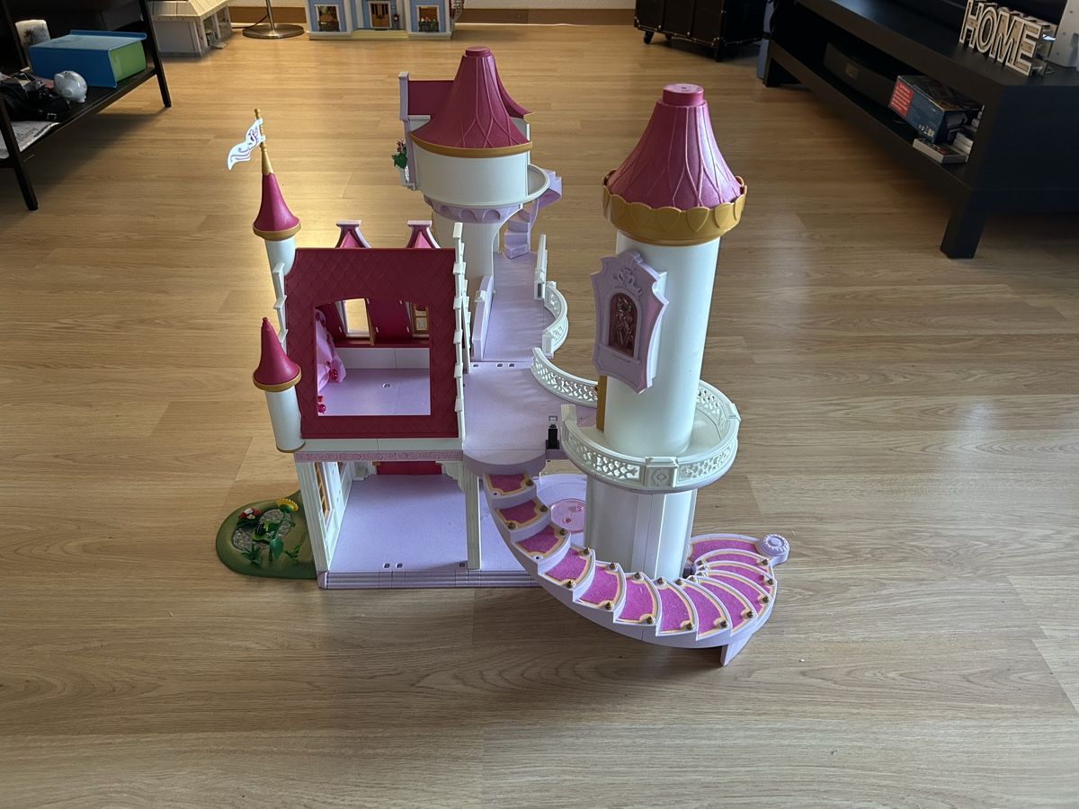Playmobil Giocattoli: Playmobil Schloss – Usato da Hagendorn venduto da Rap 3