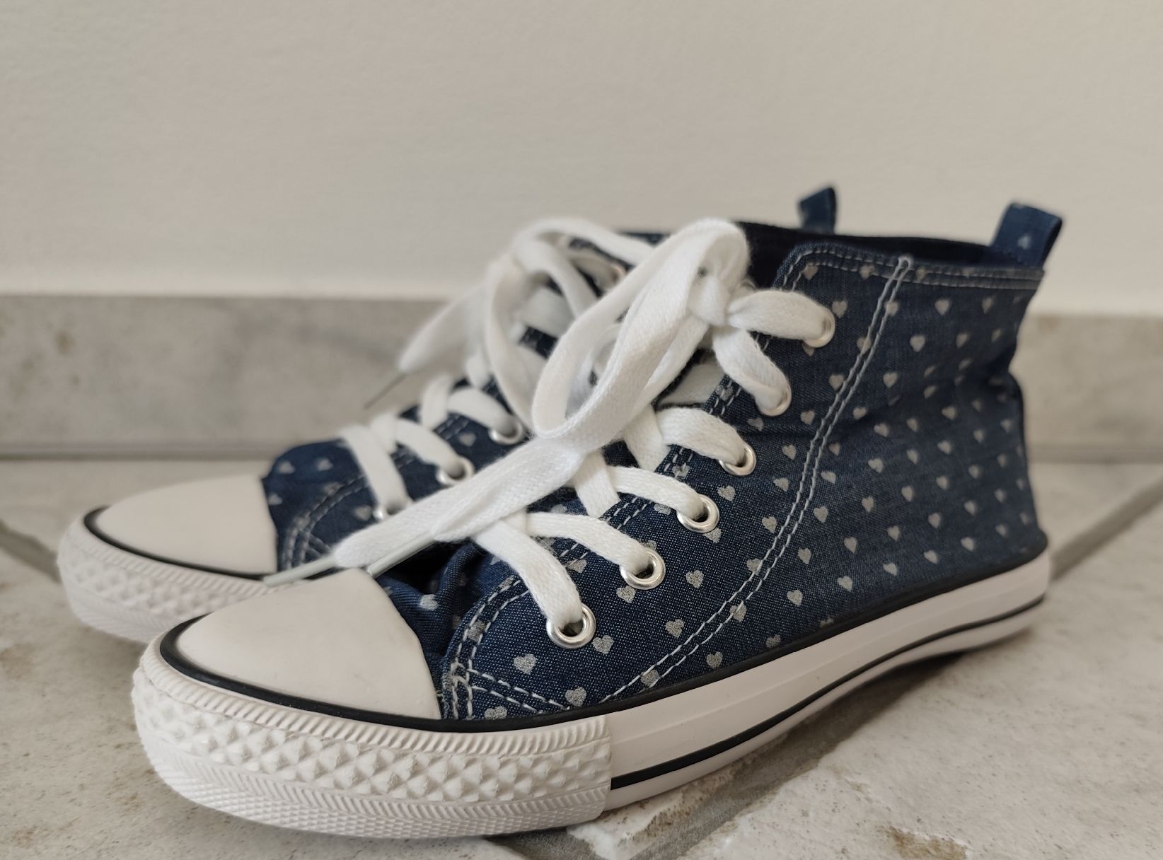 Scarpe per ragazze: Sneaker  – Usato da Chur venduto da Rodanisa