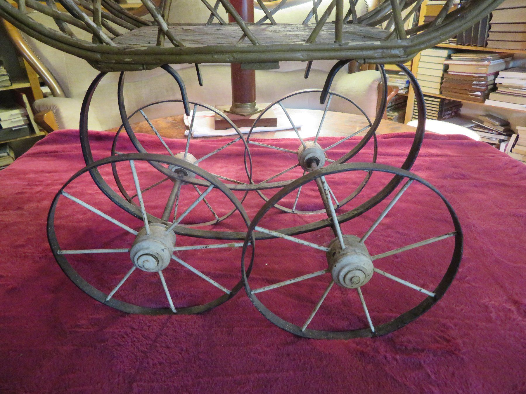 Puppenwagen: sehr alter Kinderwagen, deutlich vor 1900 – Gebraucht aus Zofingen von Schekke 4
