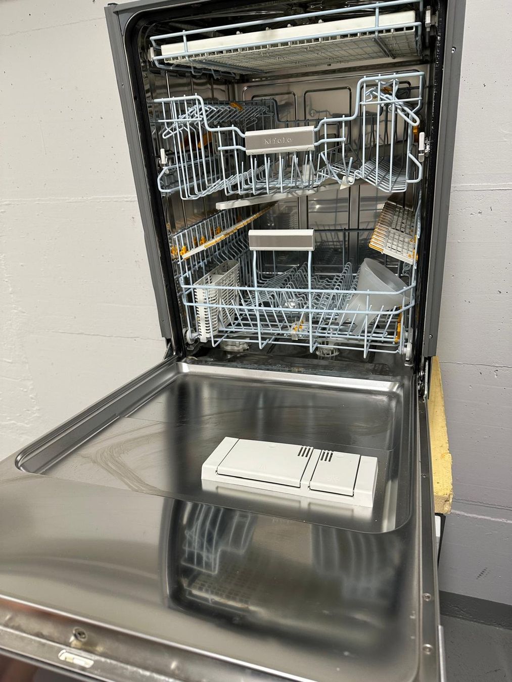Miele Machines à laver la vaisselle: Geschirrspüler- Miele – D'occasion à Spreitenbach par Space_X 6