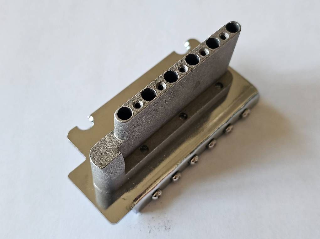 Strumenti musicali: Stratocaster Guitar Tremolo – Nuovo (secondo la descrizione) da Lausanne venduto da ale_6c5g 2