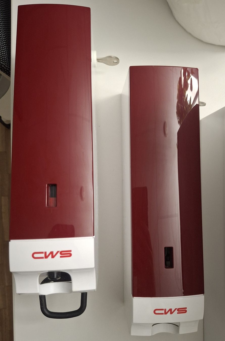 Cws WC: CWS Handruch & Seifenspender 2 Stk. – Gebraucht aus Glattpark(Opfikon) von Beckf0rd 1