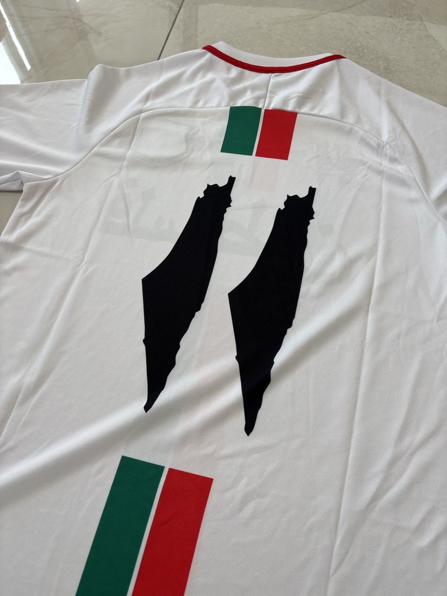 Leibchen & Hosen: Palästina Trikot – Neu (gemäss Beschreibung) aus Bronschhofen von  3