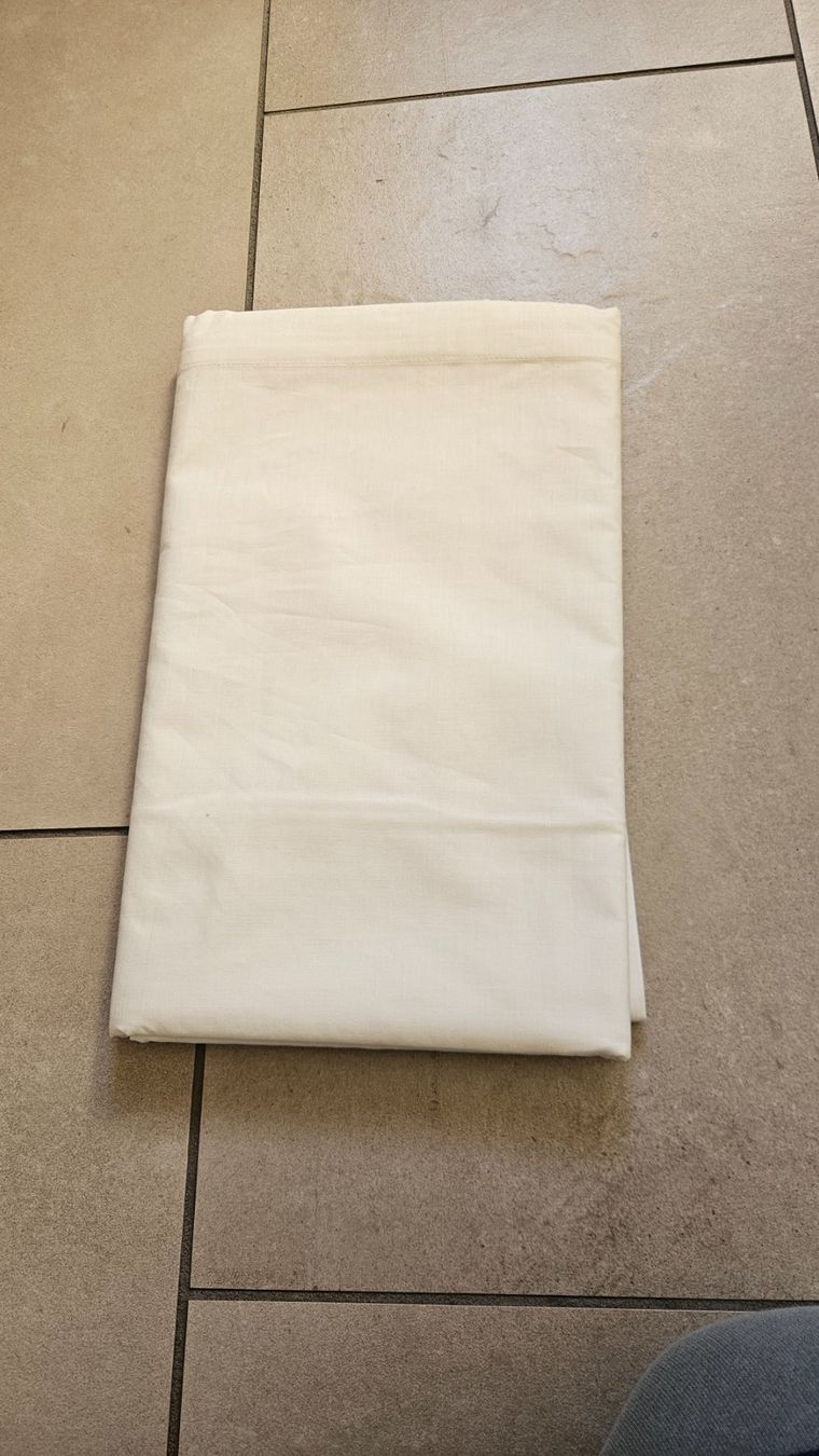 Bettwäsche: Lenzuolo bianco 160x260 cm – Gebraucht aus Melano von H-Sara