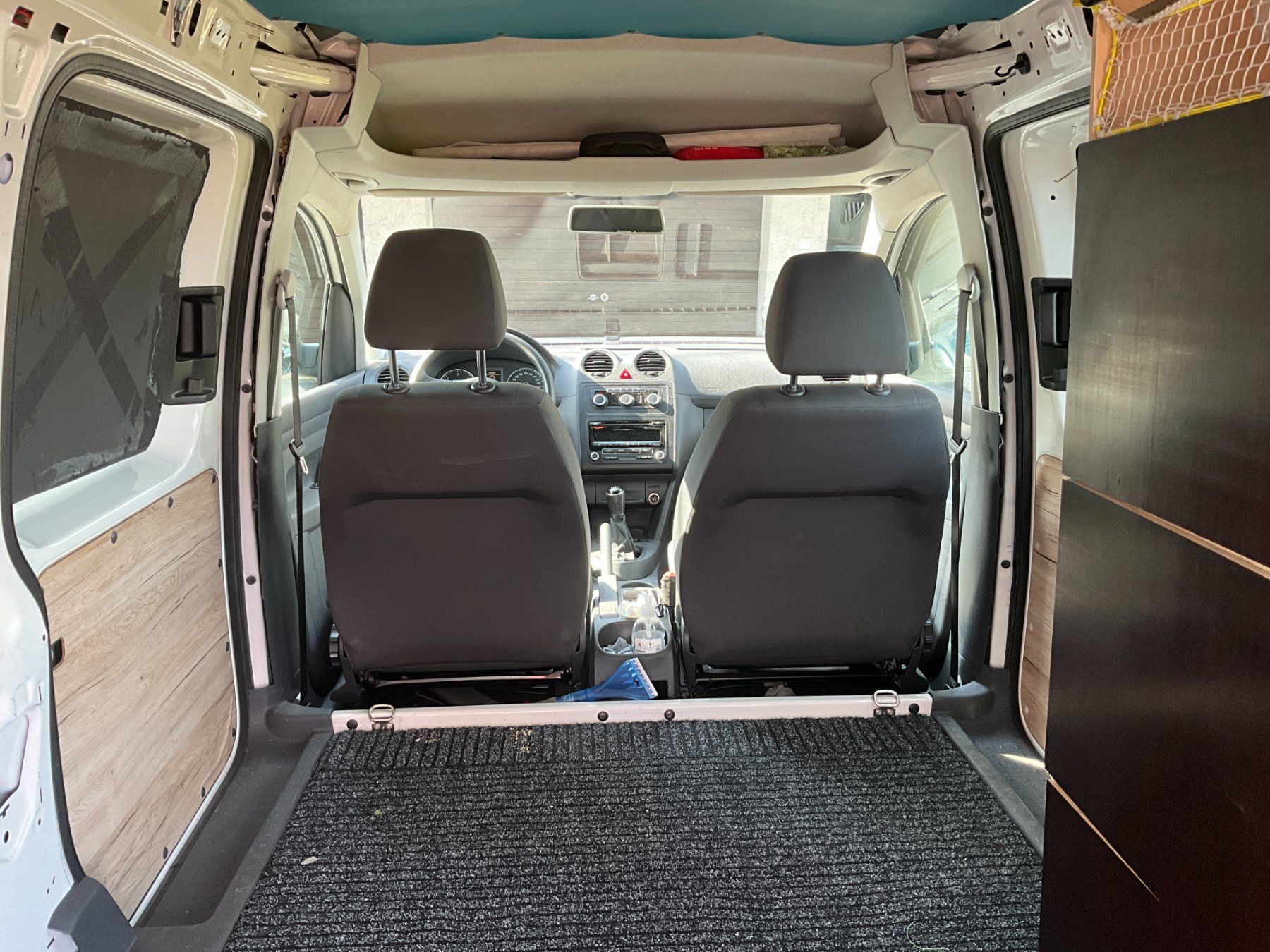 VW Nutzfahrzeuge: VW Caddy Maxi 1.6 TDI BMT – Gebraucht aus Rothenburg von Chuede_Chuederros_1 5