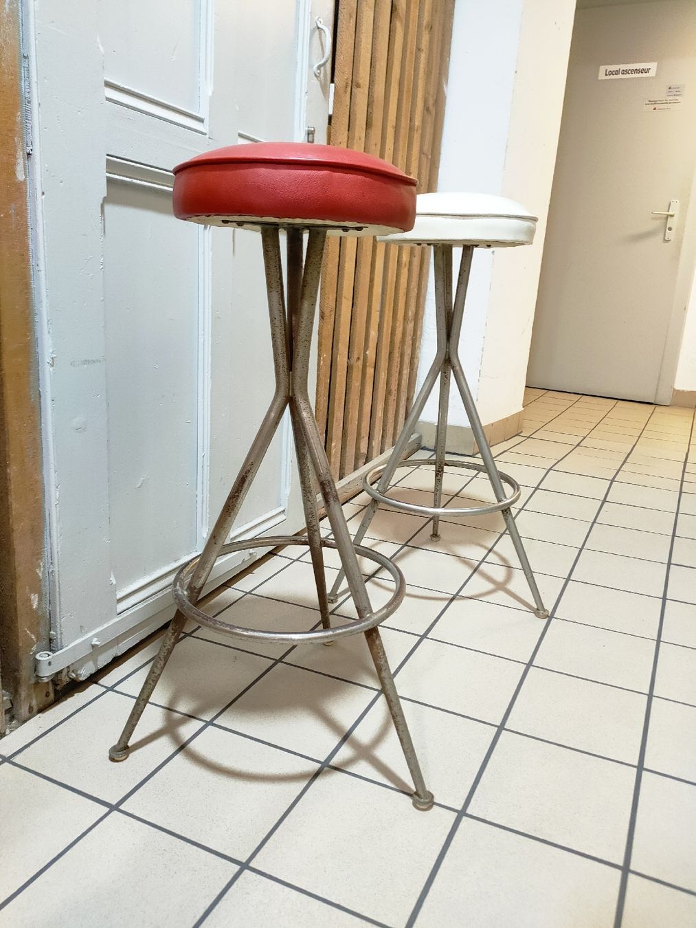 Sgabelli: tabourets vintage – Usato da Lausanne venduto da Al_Sk8