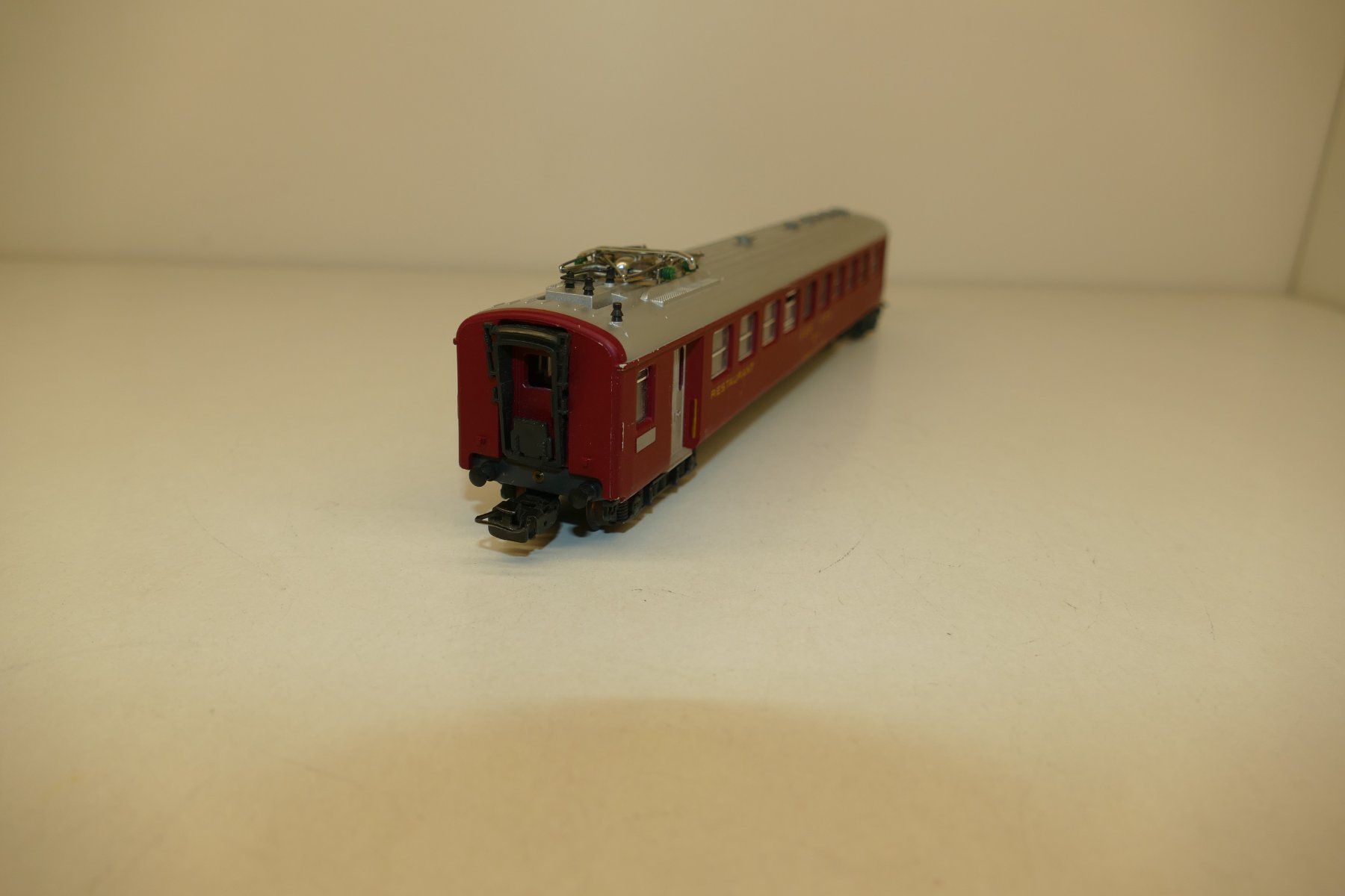 Hag Modellini di ferrovie: Hag H0: SBB Restaurant Wagen Typ WR – Usato da Niederhasli venduto da Flash32 1