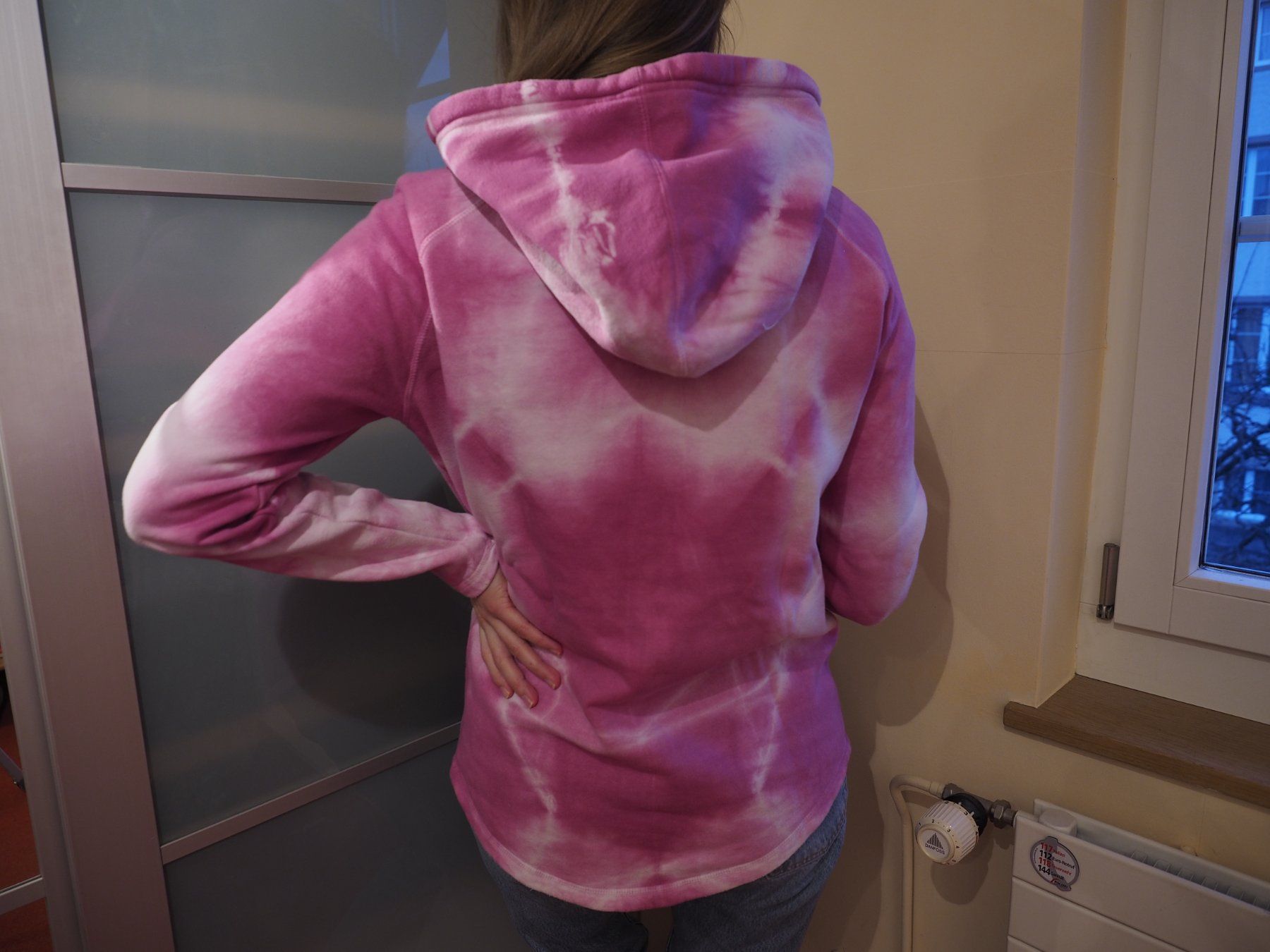 Pulls & Sweat-shirts: Kapuzenpullover von Hurley mit Batik Färbung – D'occasion à Chur par Eona4 6