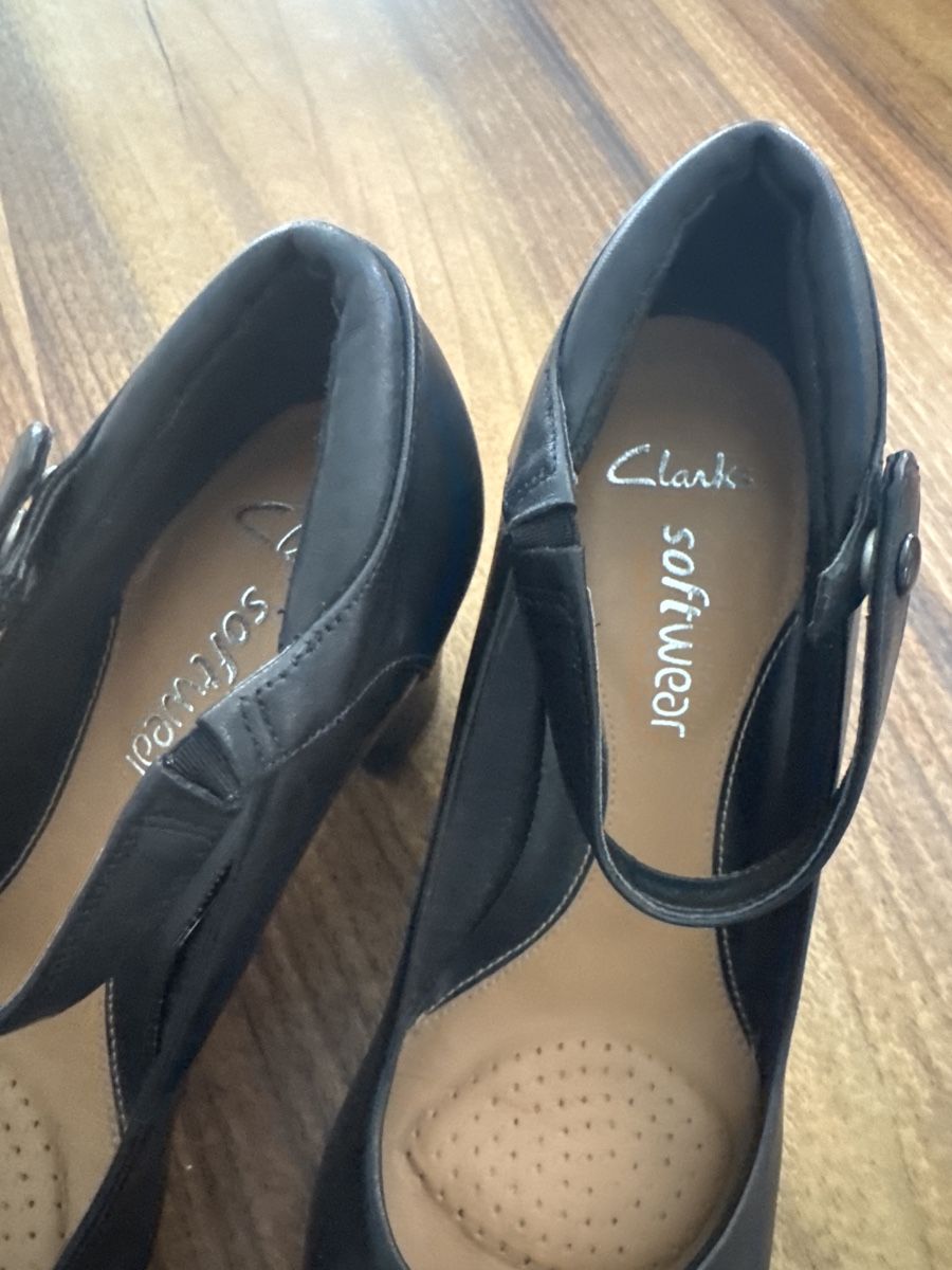 Clarks Scarpe da donna: Clarks Halbschuhe, schwarz, Gr. 6, neuwertig – Usato da Küssnacht am Rigi venduto da Honeggler 3