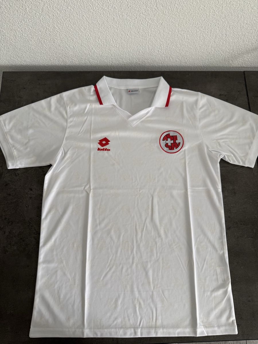 Schweizer Nati Canottiere & Pantaloni: Schweiz vintage Trikot – Nuovo (secondo la descrizione) da Allschwil venduto da Loriclothes