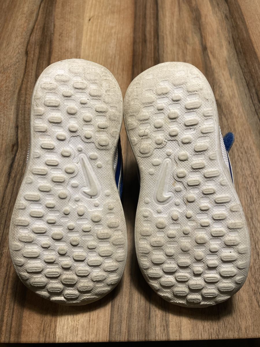 Nike Schuhe für Jungen: Nike Turnschuhe in Grösse 23.5 – Gebraucht aus Münchenstein von nuk2018 5