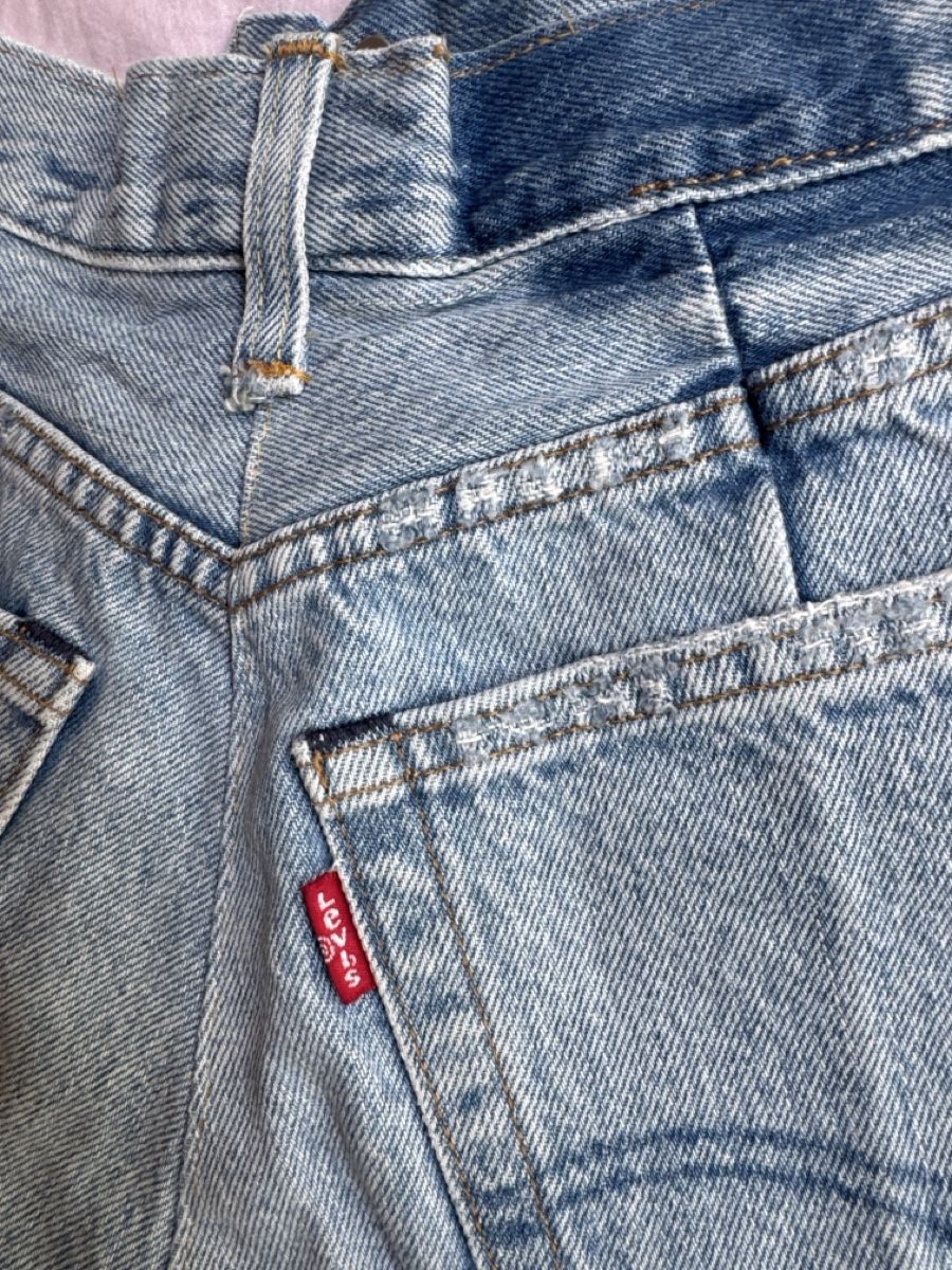 Jeans: short en jean levis  – Usato da Châtelaine venduto da ano_89gy 2