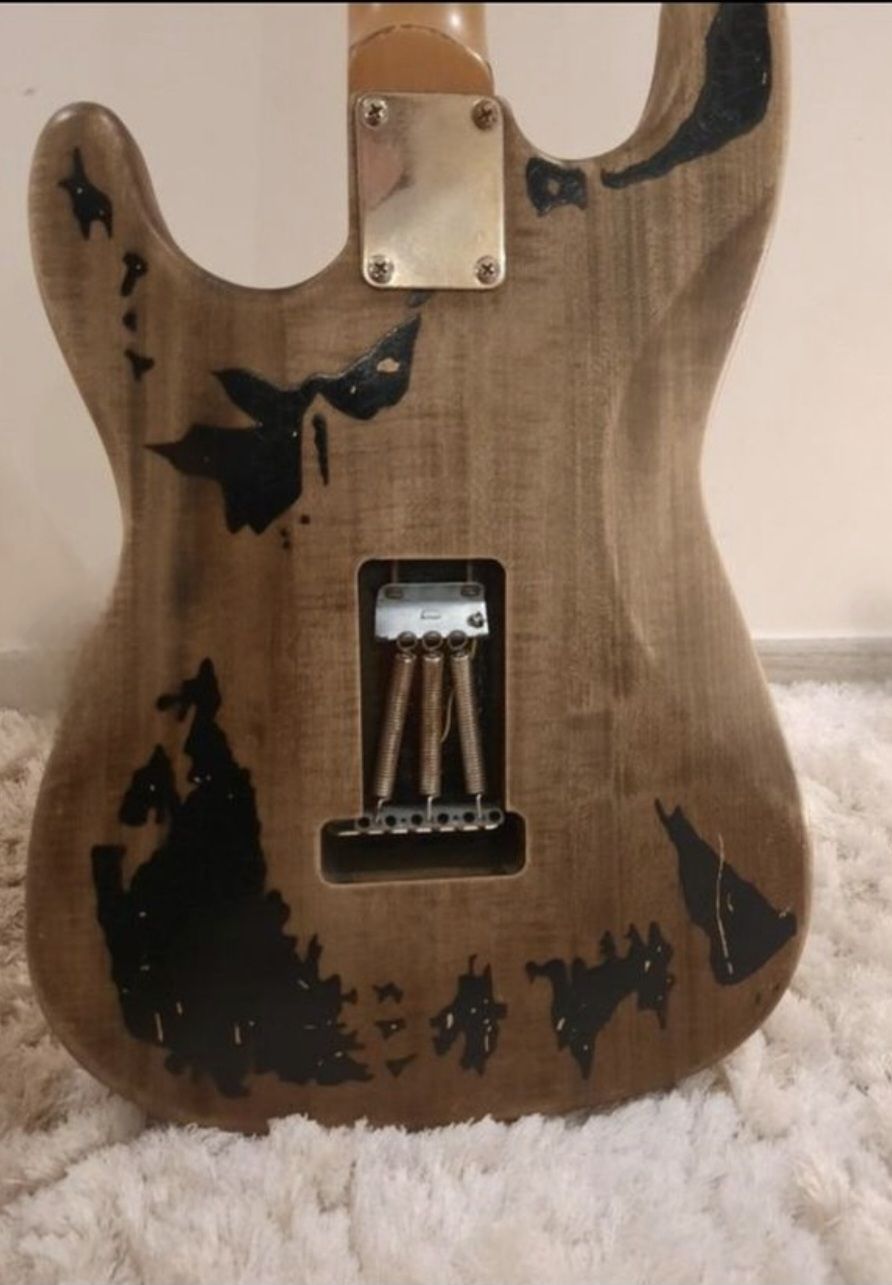 Strumenti musicali: Chitarra elettrica  Stratocaster Relic – Usato da Zürich venduto da dar74 2