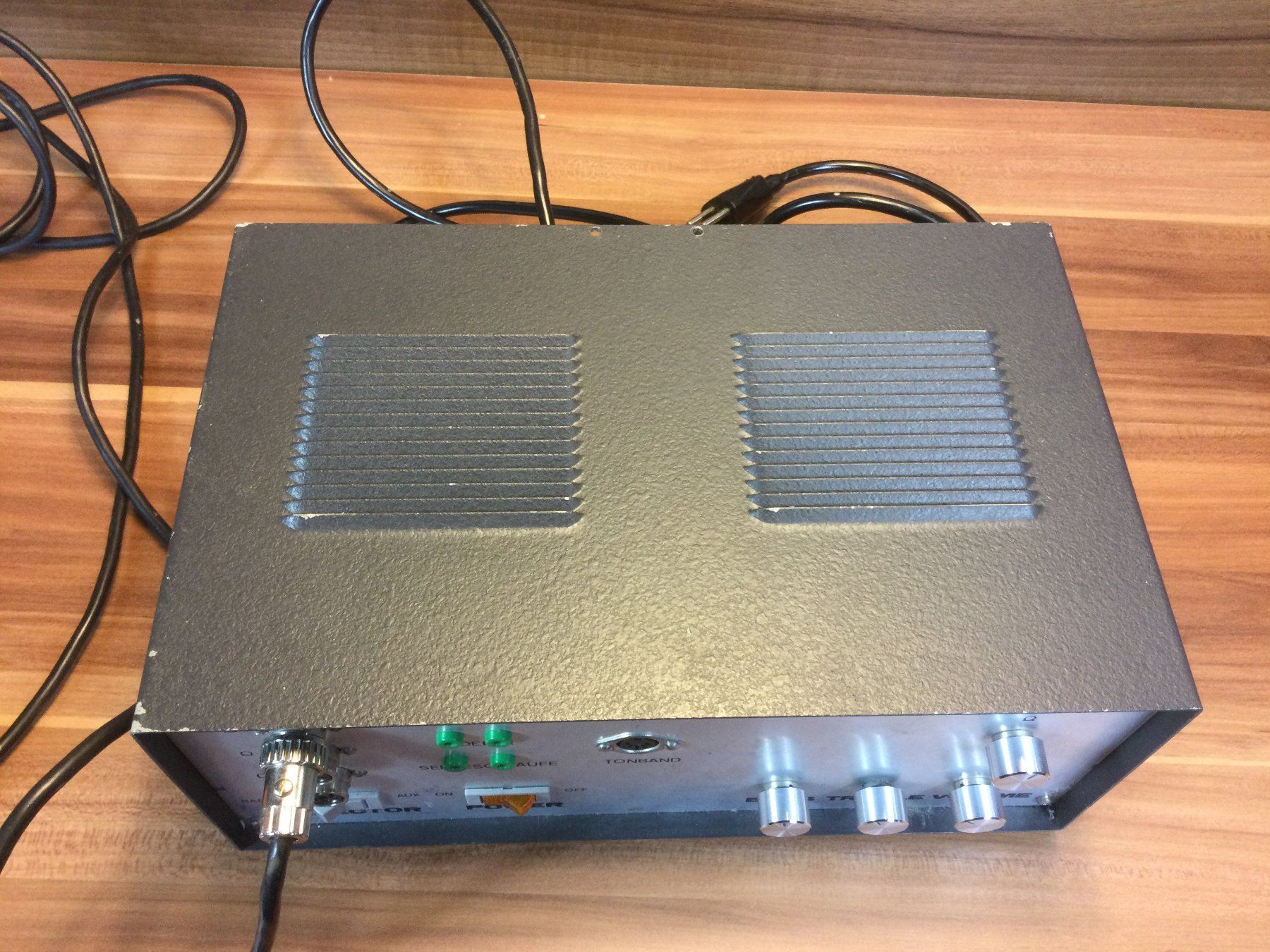 Amplificatori: Gebrauchtes Uniton Mikrofon mit Verstärker – Usato da Wangen SZ venduto da kuriosum12 7