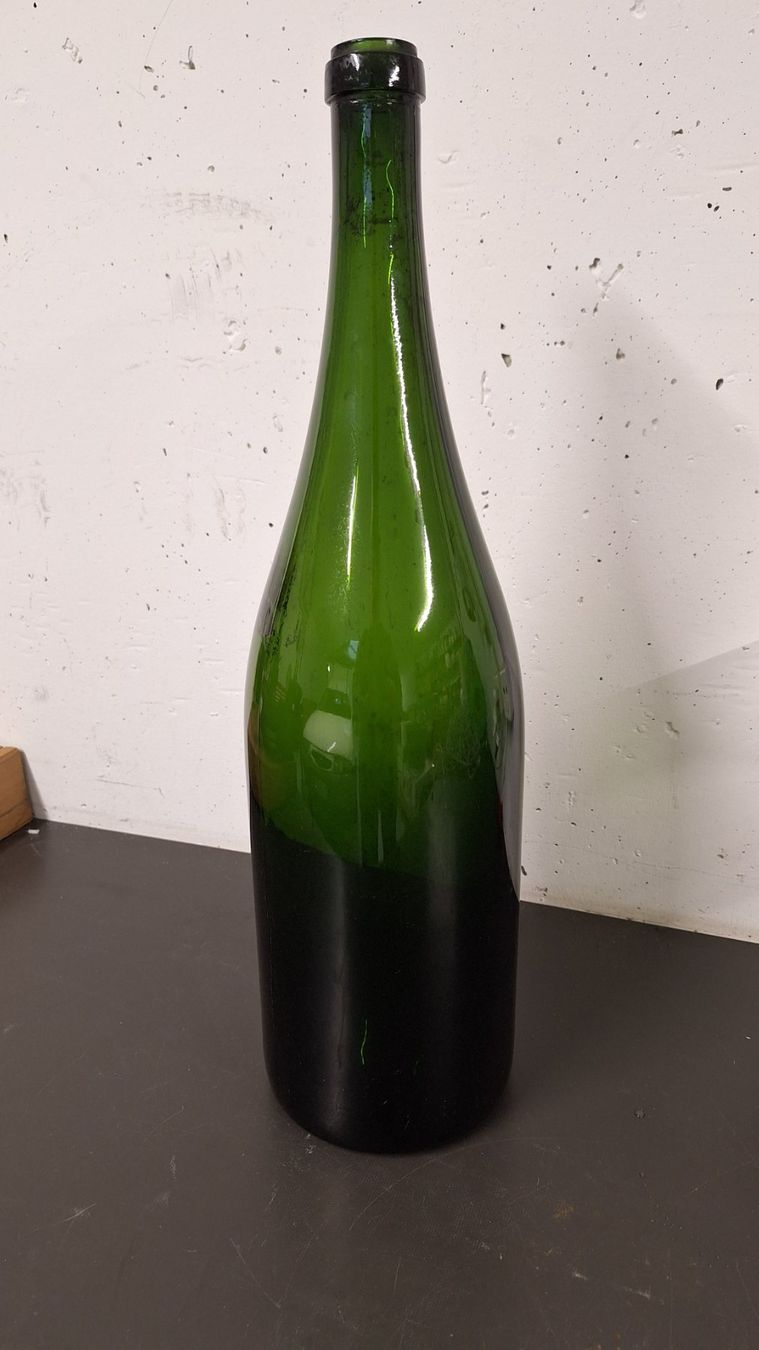 Gläser, Krüge & Flaschen: Weinflasche 4.5 Liter – Gebraucht aus Buchs ZH von mebu18