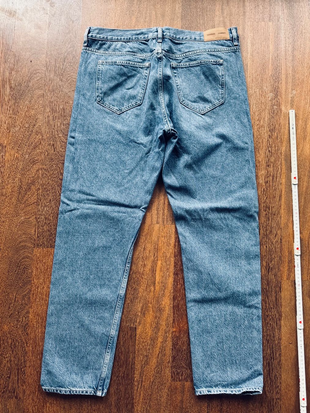 Samsøe Samsøe Jeans: SAMSOE SAMSOE Slim Fit Jeans Blau Grösse 33 – Nuovo e nell'imballaggio originale da Ennetbaden venduto da DanielCPH 1