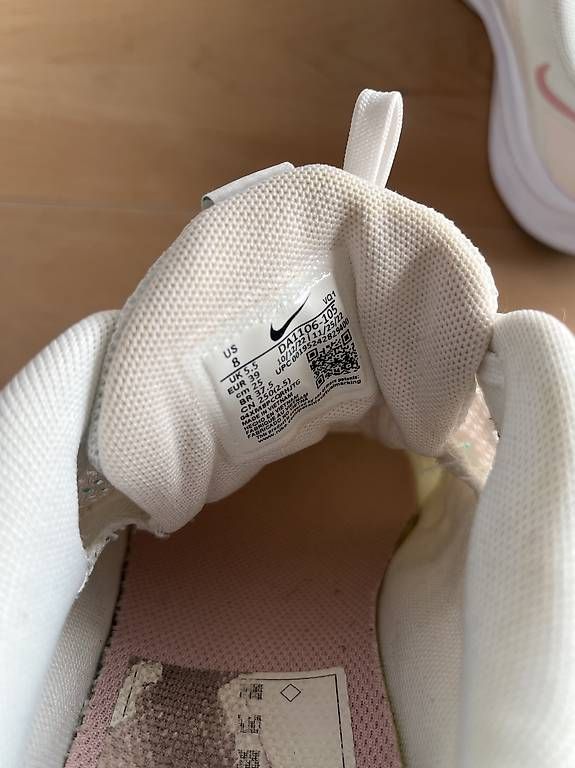 Scarpe da uomo: Nike Sportschuhe – Usato da Thun venduto da noe_5tzm 3