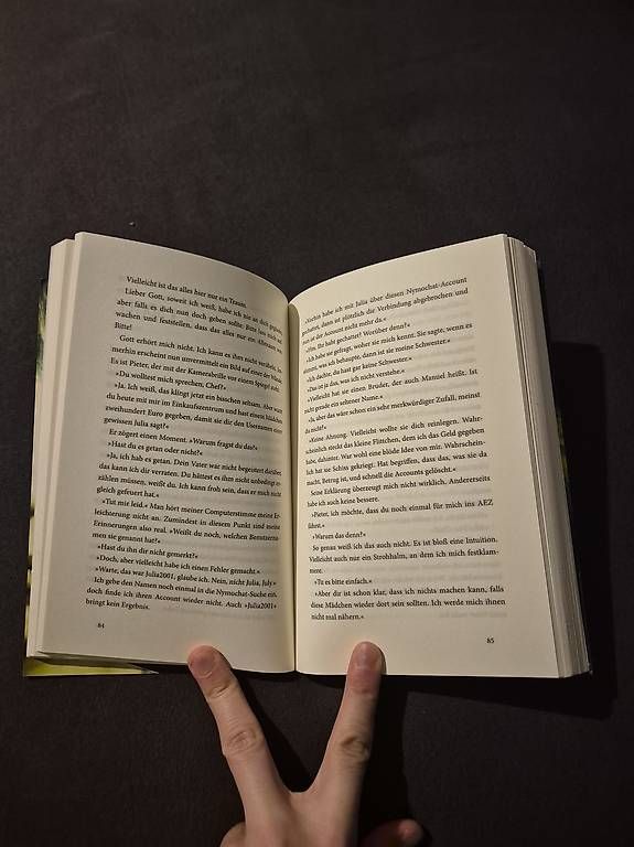 Bücher: Boy In A White Room – Gebraucht aus Nürensdorf von luc_9ksf 3
