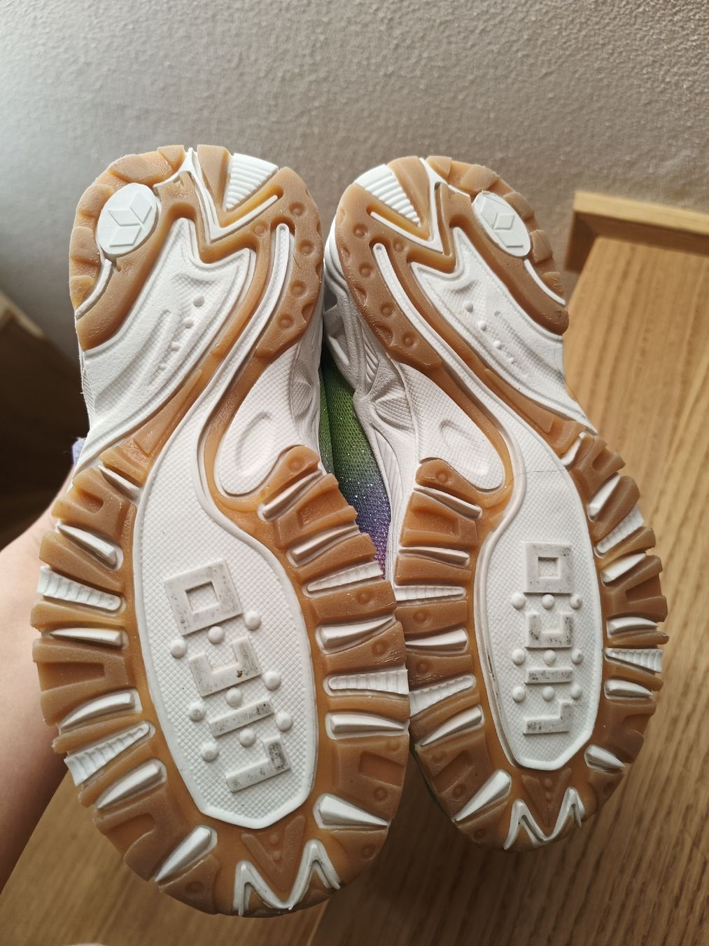 Chaussures filles: Turnschuhe/Hallenschuhe Lico Gr. 28 – D'occasion à Humlikon par Zitrone011 1