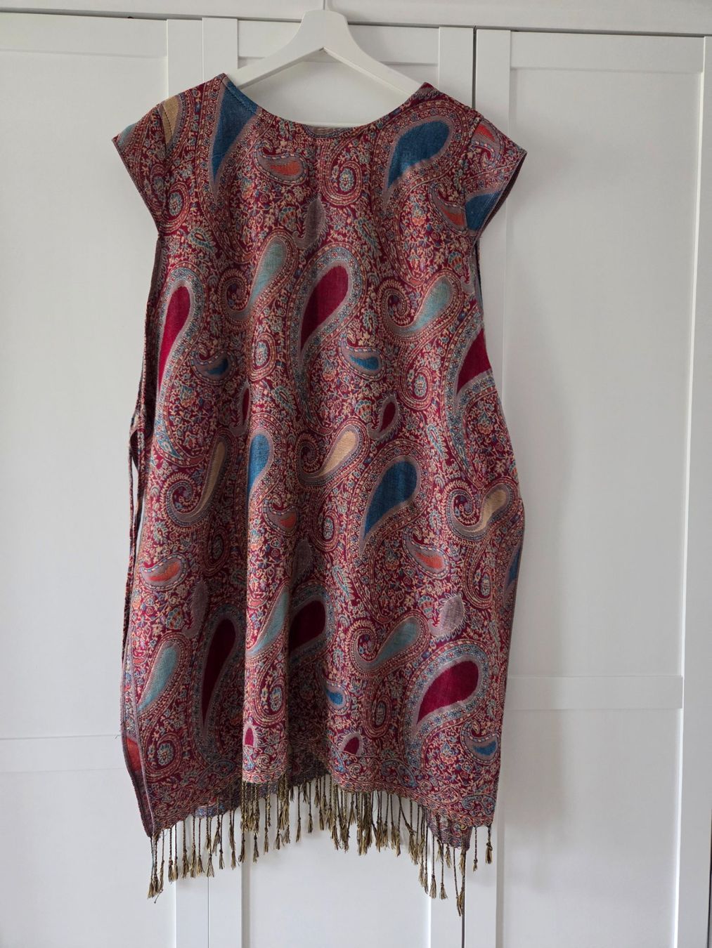 Vestiti: Kaschmir-Wickelkleid – Usato da Fällanden venduto da cga_j8jw 2