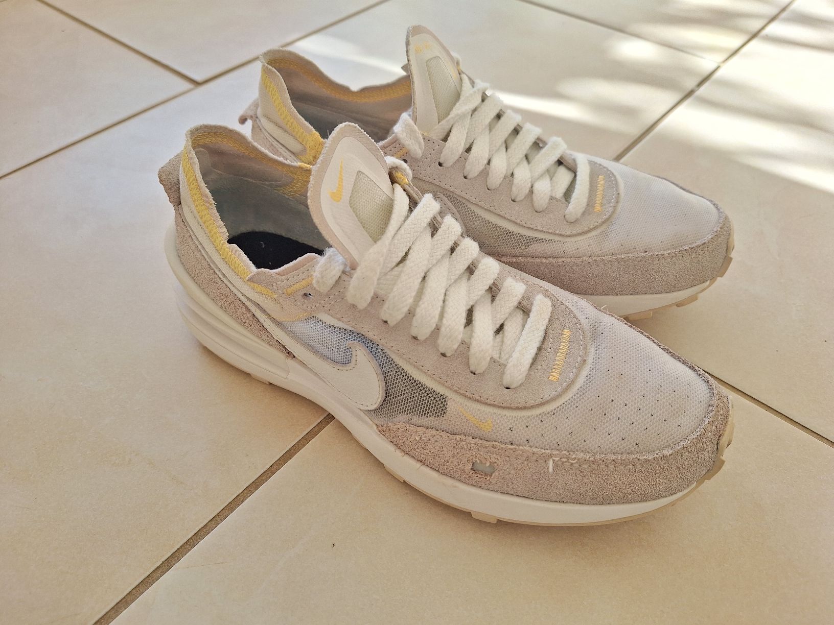 Nike Damenschuhe: Nike Sneakers 37.5 – Gebraucht aus Zürich von ser_r2vf