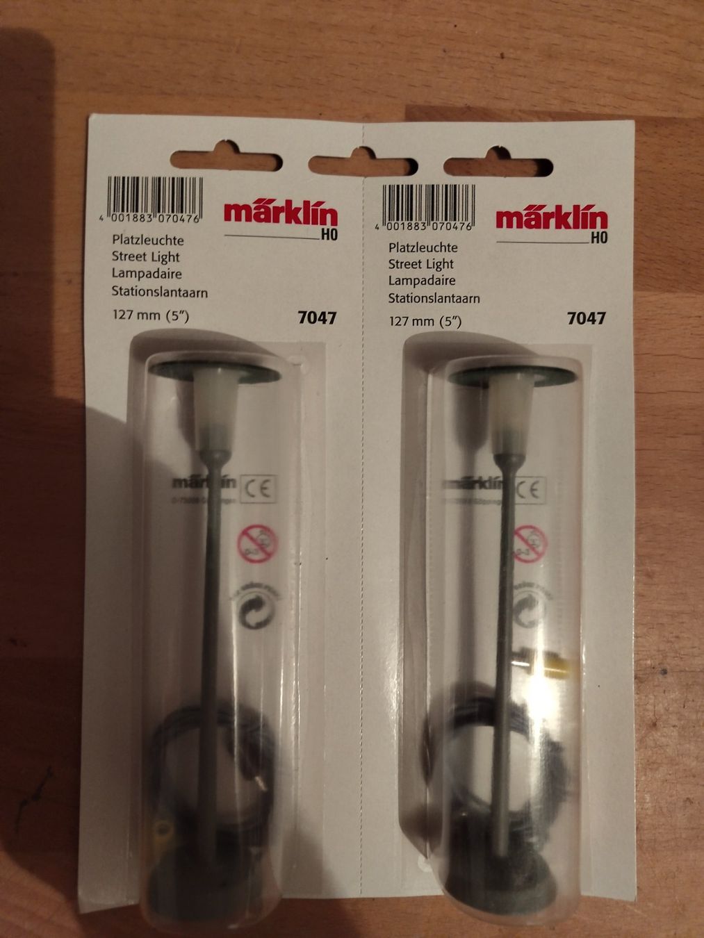 Märklin Modelleisenbahnen: Platz/ Bahnsteigsbeleuchtung – Neu und originalverpackt aus Rafz von Puma059 1