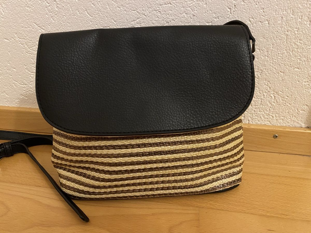 Borse da donna: Umhängetasche – Usato da Bassersdorf venduto da jeh99 1