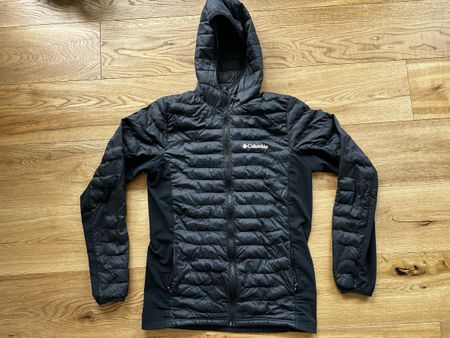 Columbia Jacke, schwarz, Gr. S, neuwertig für den Winter!