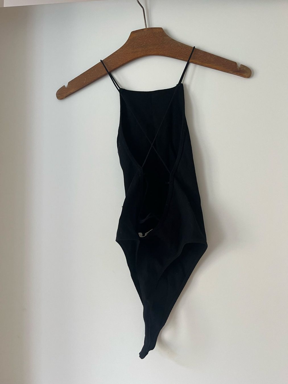 Top: Body mit Rückenausschnit – Usato da Zürich venduto da Staehli88 1