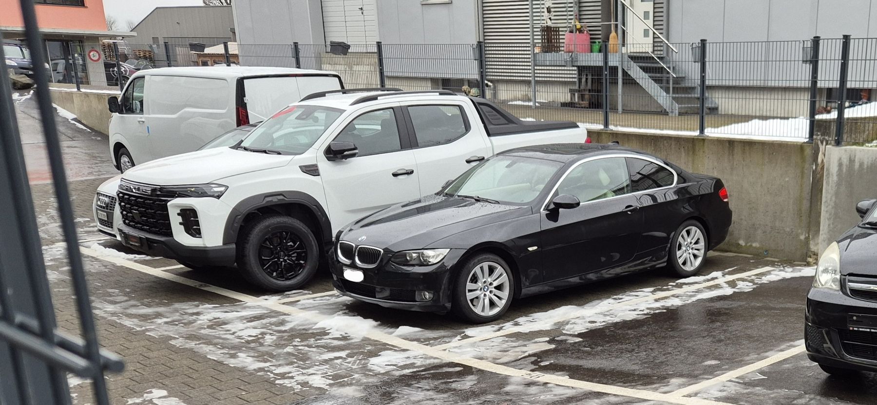 BMW Autos: BMW 330xi E92 ab MFK – D'occasion à St. Gallen par FeroE34 5