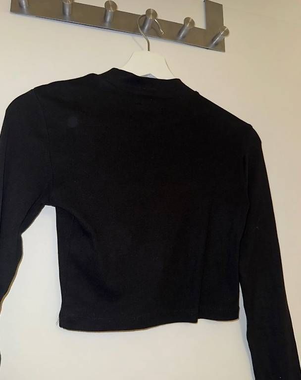 Top: Even&Odd Crop Top, Schwarz, Gr. S, Langarm – Usato da Brüttisellen venduto da Ariana-24 2