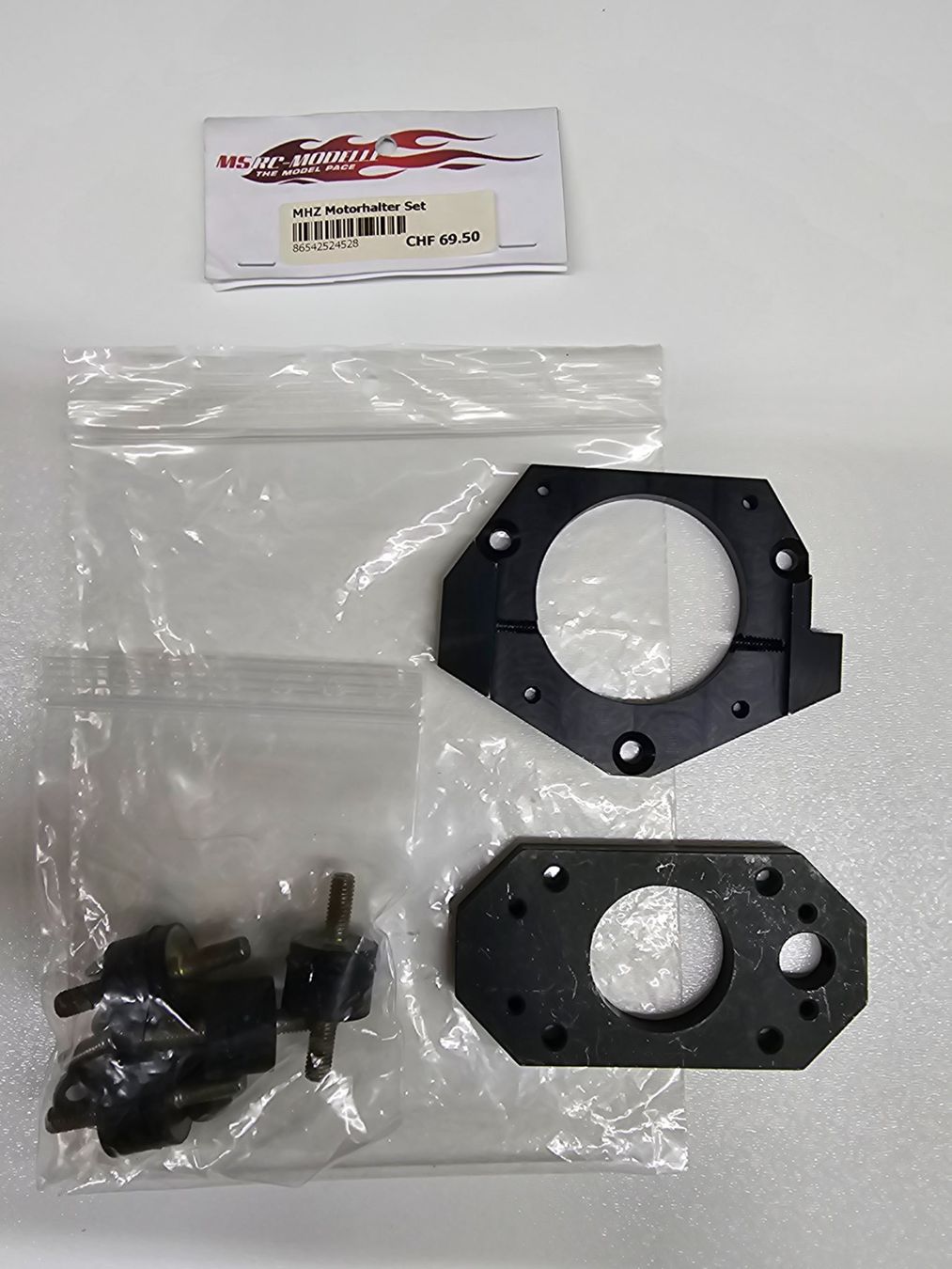 Modellismo RC: MHZ Motorhalter Set – Nuovo e nell'imballaggio originale da Rüti ZH venduto da Madeira14