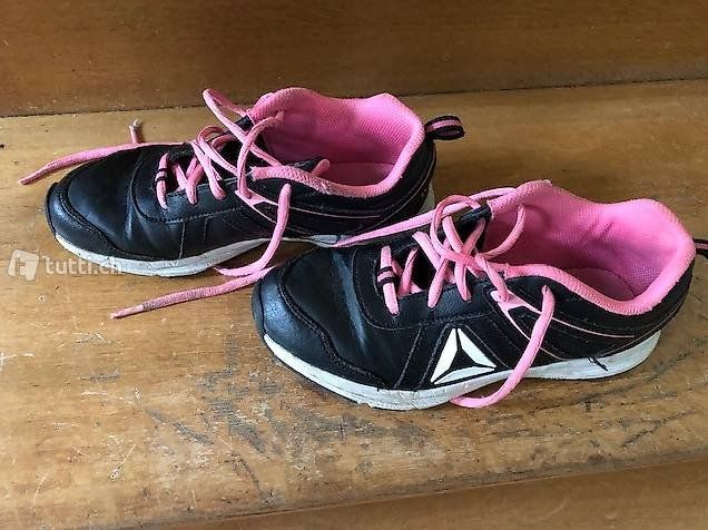 Reebok Scarpe per ragazze: Schuhe / Sneakers – Usato da Zürich venduto da lenchen5 4